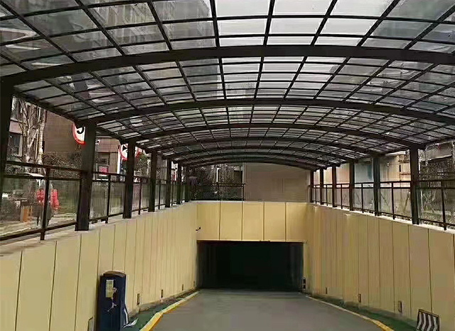 車棚